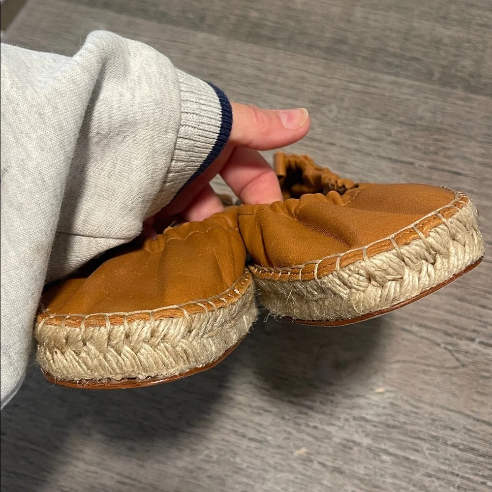 Saks Fifth Avenue Leather Espadrilles‎ 39 EU